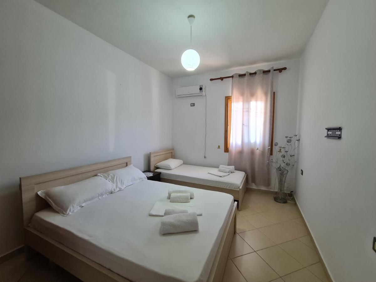 Guesthouse Emanuel Ksamil Esterno foto