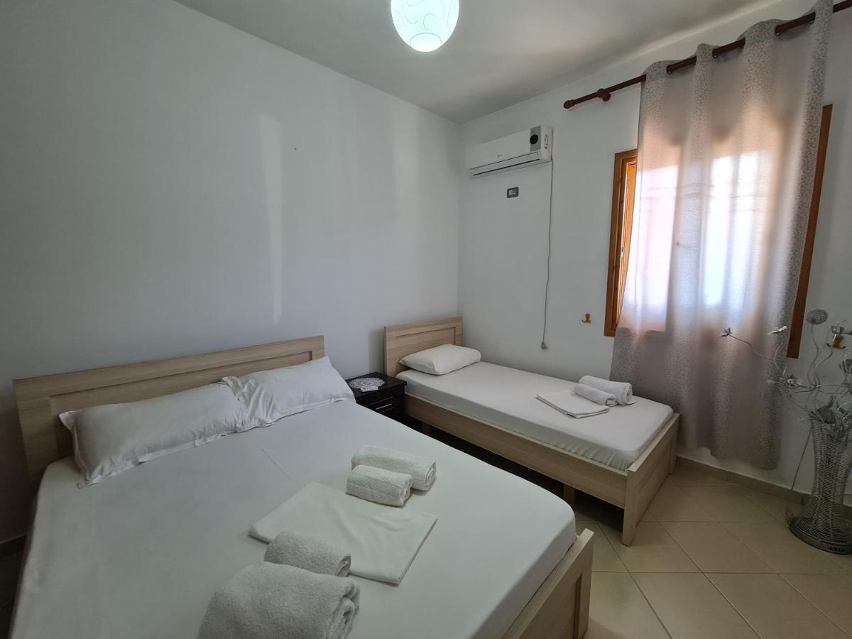 Guesthouse Emanuel Ksamil Esterno foto